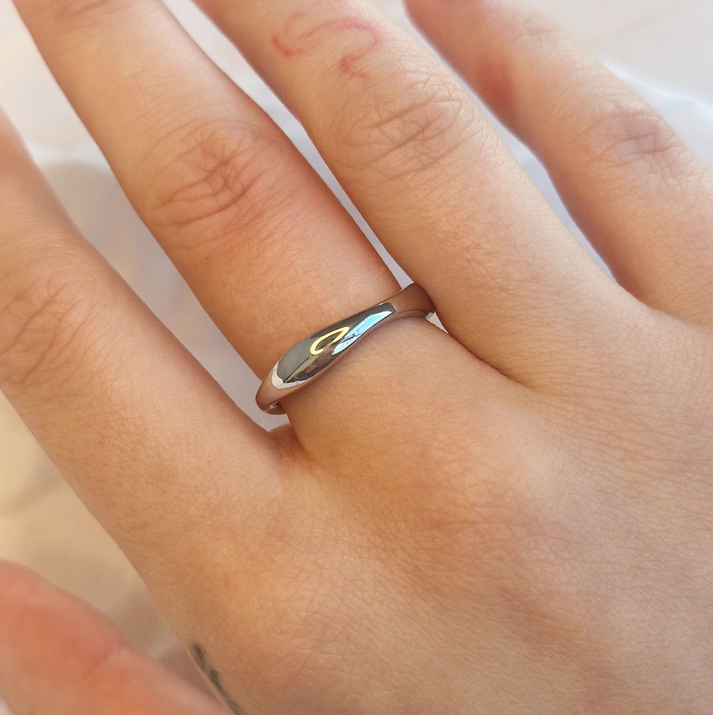 Minimalist Ring