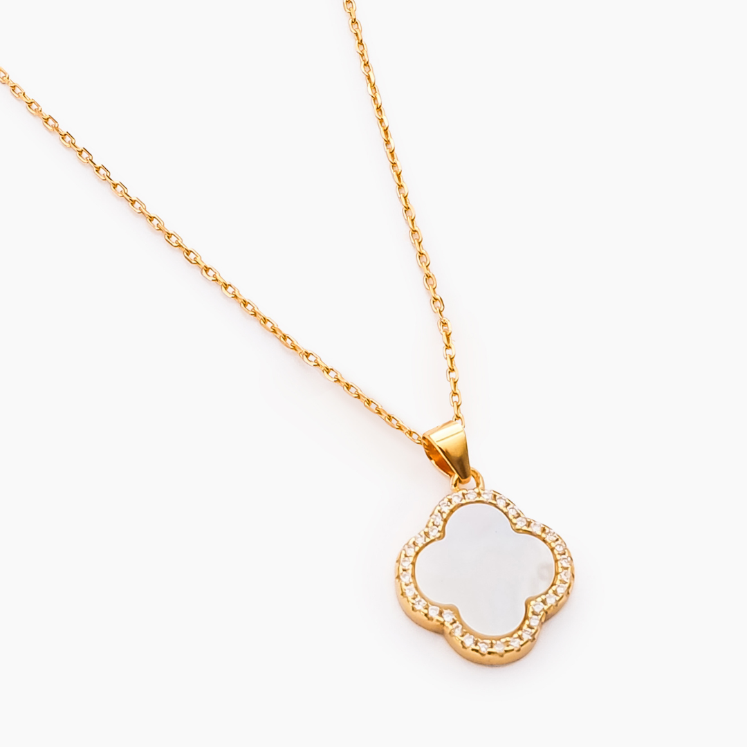 Clover Pendant Necklace