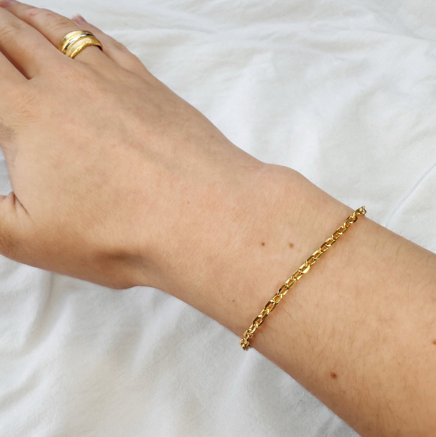 Minimalist Gold Chain Bracelet